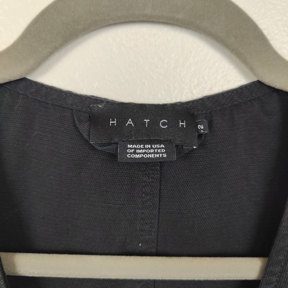 Black V-Neck Linen Sleeveless Romper - Picture 9 of 10